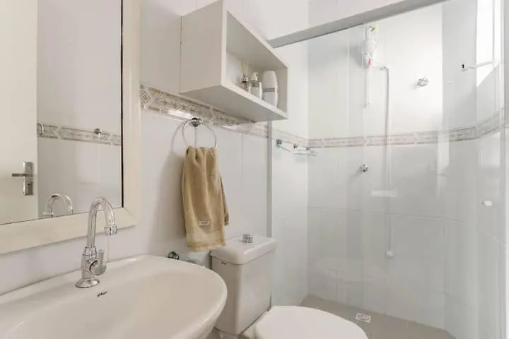 Self Check-In Wi-Fi , 2 Garagens, Home-Officce, Ar Quente E Frio Florianopolis Brazil